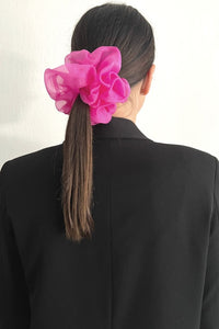 šilkinė plaukų gumytė, rožinės spalvos, pagaminta rankomis iš natūralaus šilko